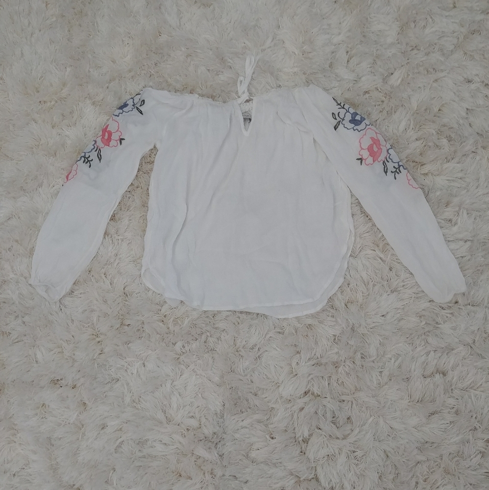 🍈White Off the Shoulder top